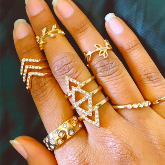 Set of 8 Stacker Layering Gold Rings - Picture 2 of 7